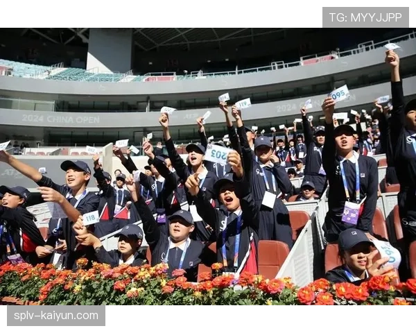 通讯:赛事球童的选拔与训练,他们是赛场无名英雄 通讯:赛事球童的选拔与训练,他们是赛场无名英雄