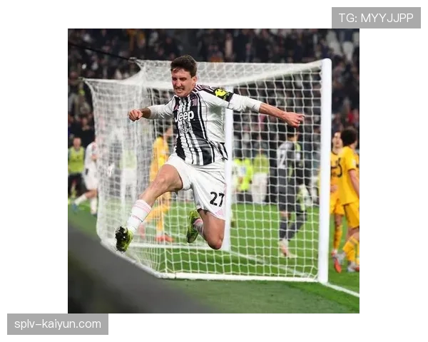 莱万多夫斯基主动向AC米兰自荐，夏窗或自由身离队